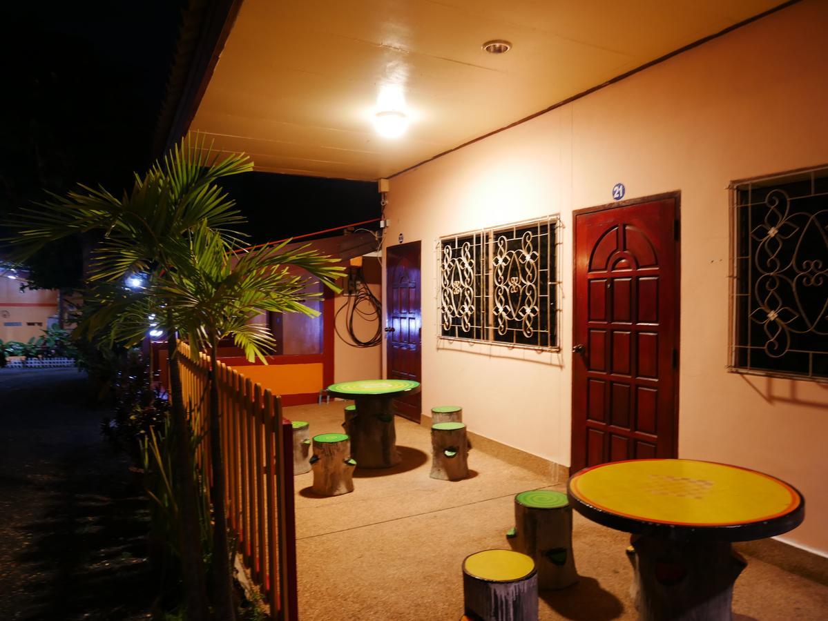 Khong Chiam Hotel Ngoại thất bức ảnh